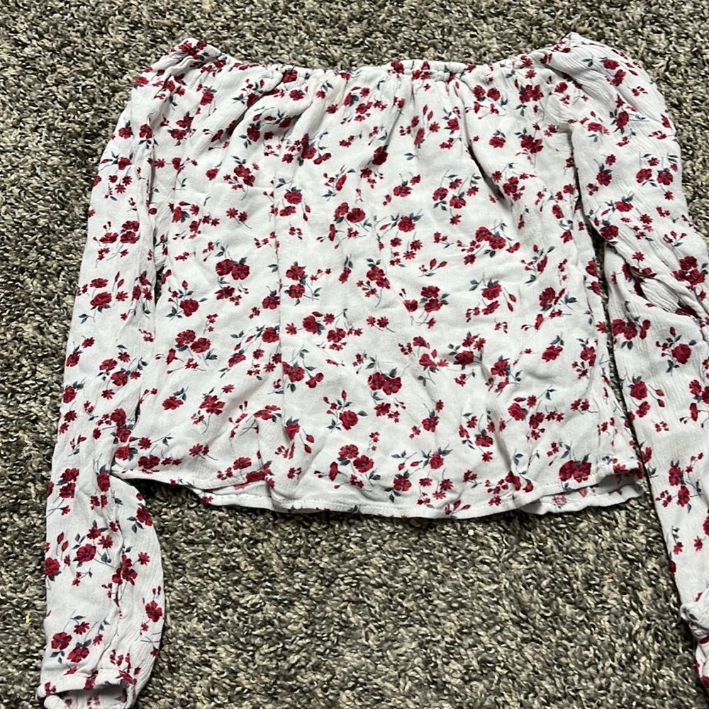 off the shoulder floral long sleeve